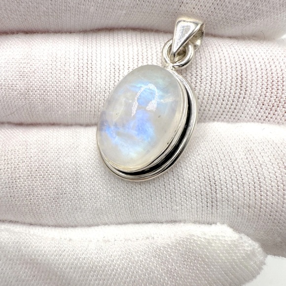 Genuine Oval Cabochon Rainbow Moonstone .925 Sterling Silver Pendant - Picture 6 of 16